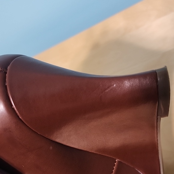 GUESS brown wedges shoes, Size 7M. - Picture 7 of 7